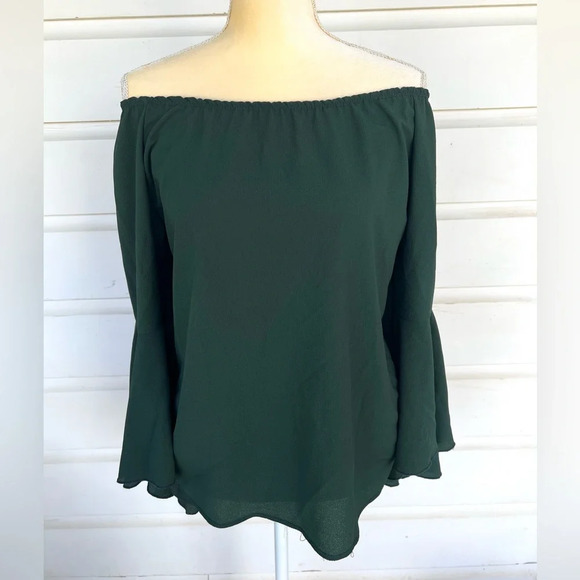 panhandle Tops - Panhandle Woman’s Dark Green Off the Shoulder Lightweight Polyester Top Size M
